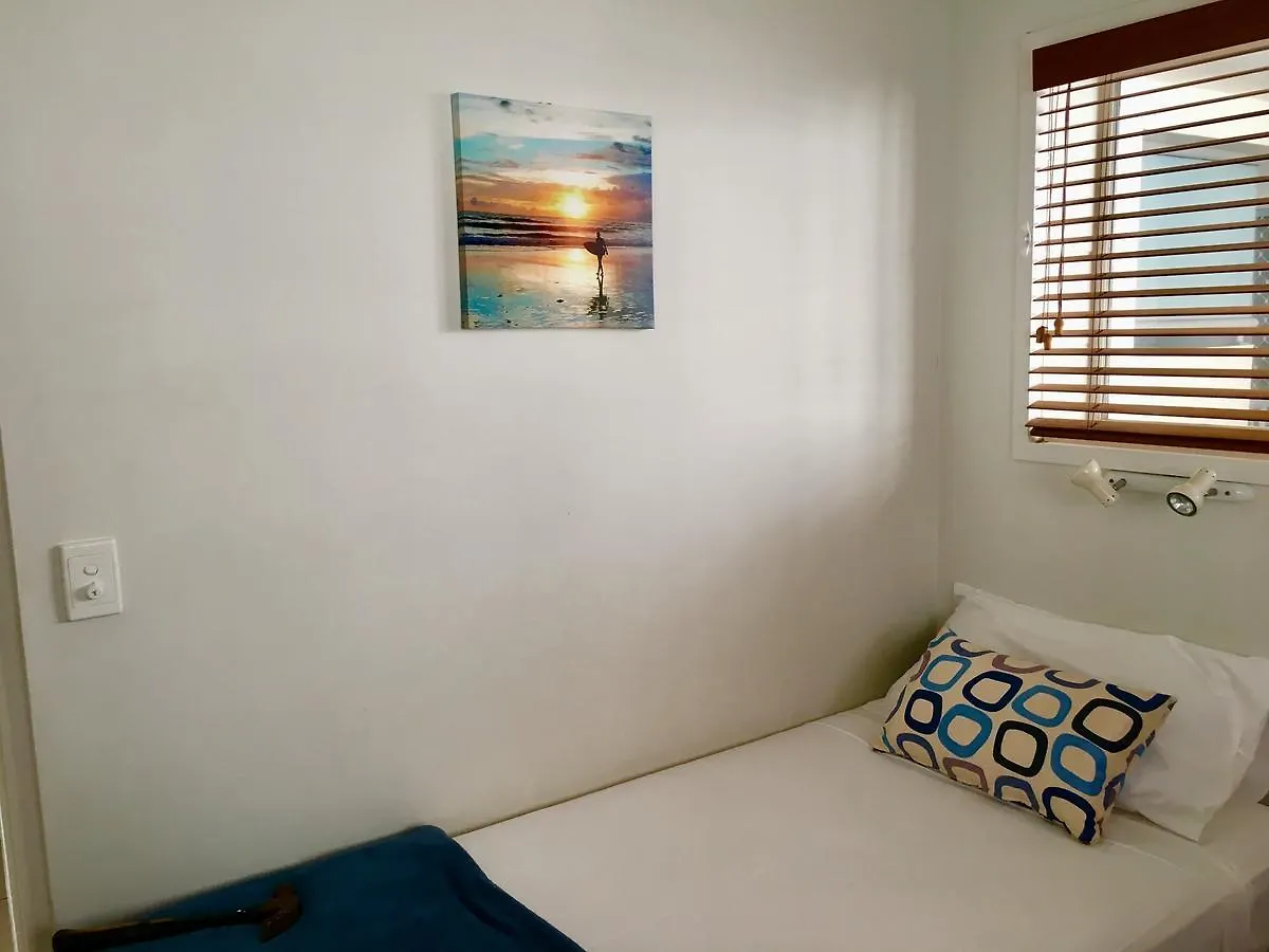 Cranbourne Court Beachside Apartments Maroochydore 0*,  Ausztrália