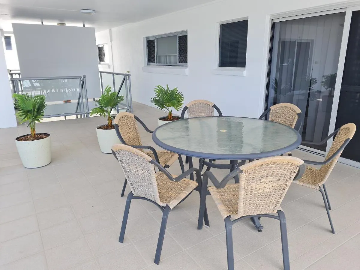 Cranbourne Court Beachside Apartments Maroochydore Australia