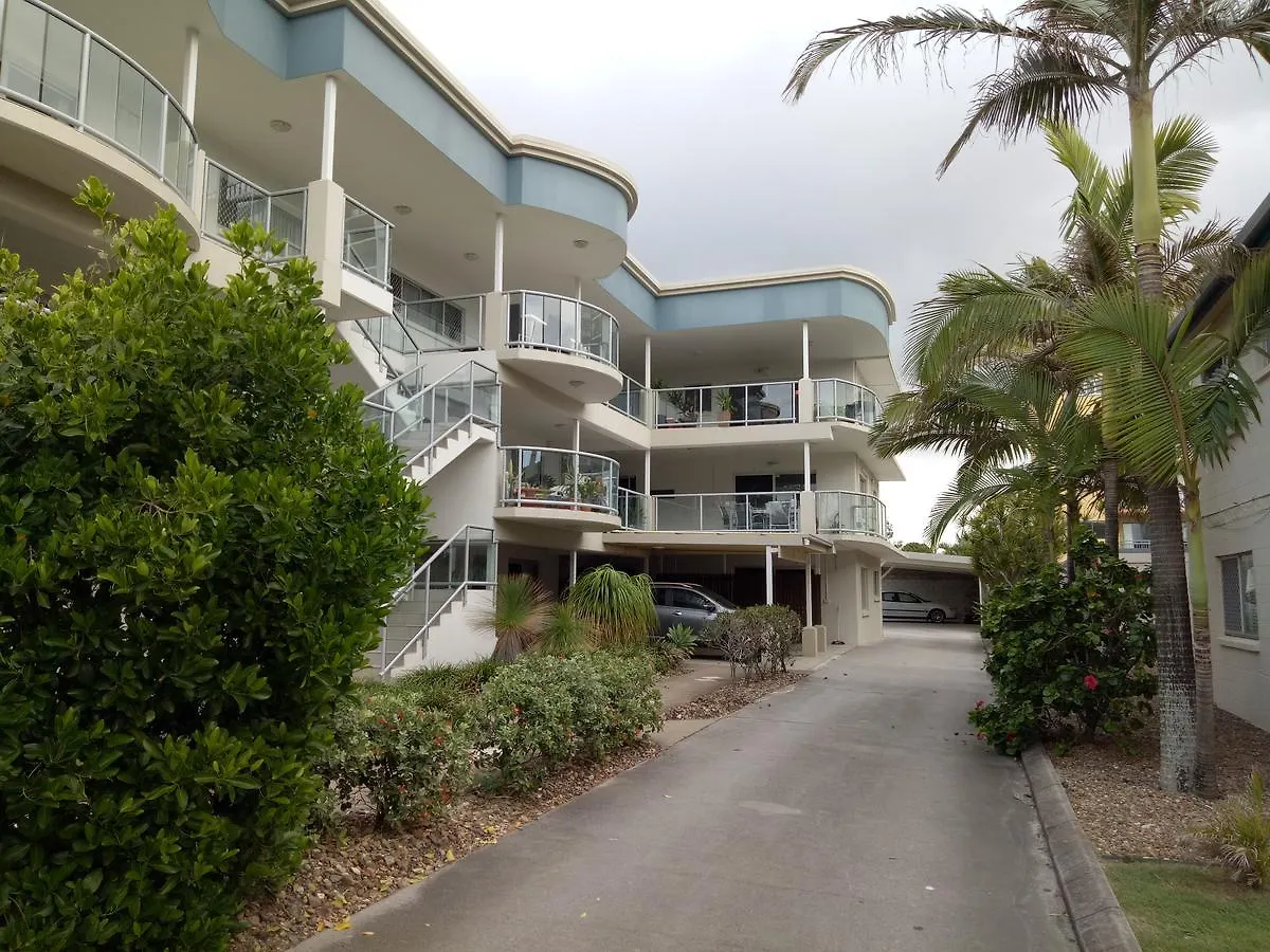 Cranbourne Court Beachside Apartments contacts